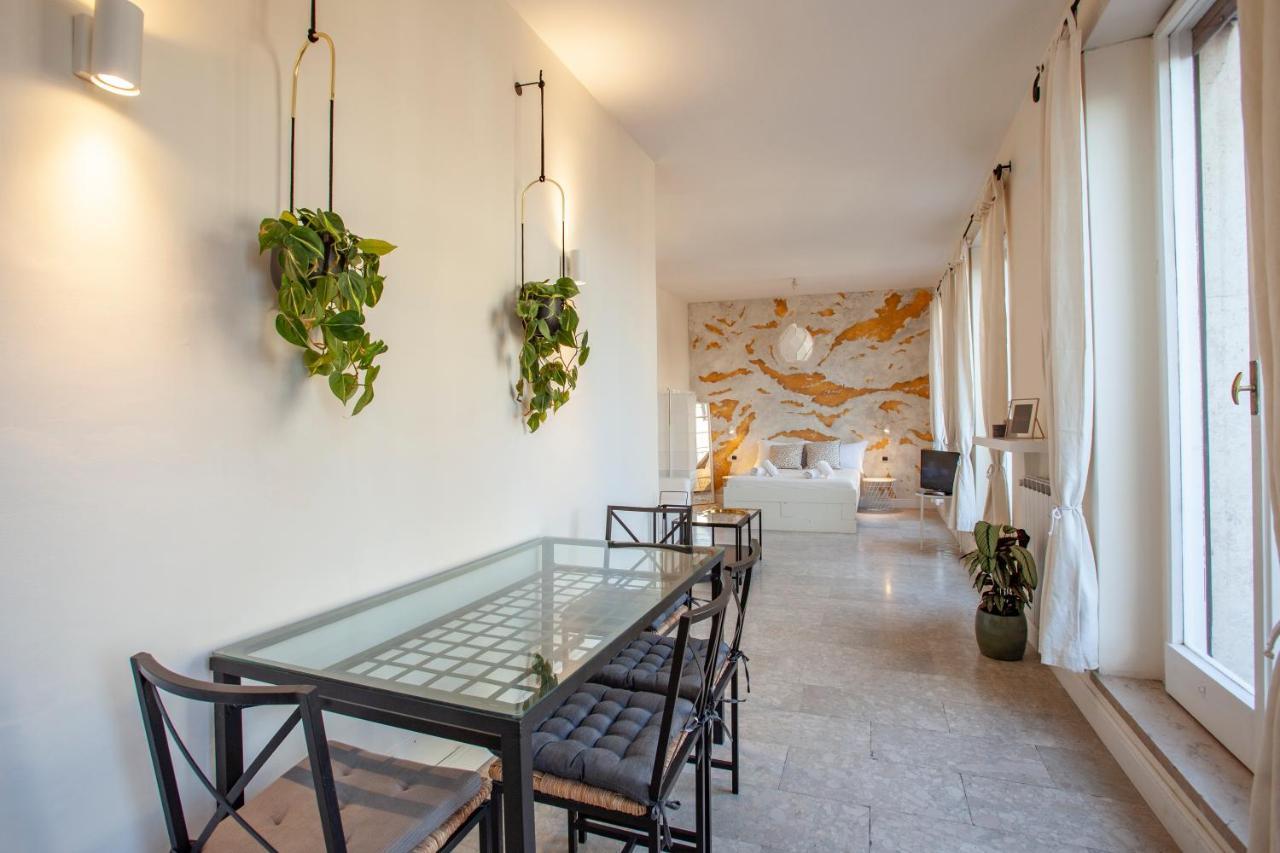 Apt10a - & Terrace Apartment Rom