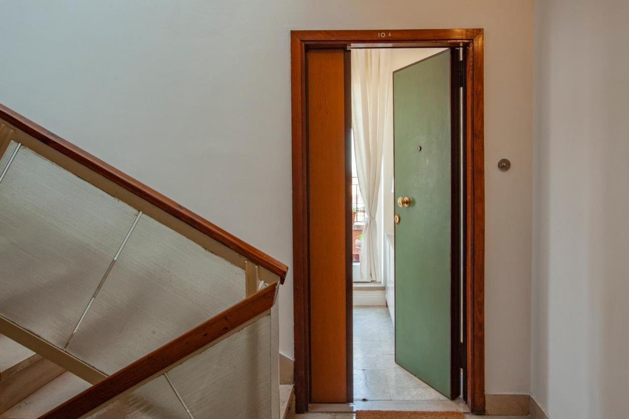 Apt10a - & Terrace
